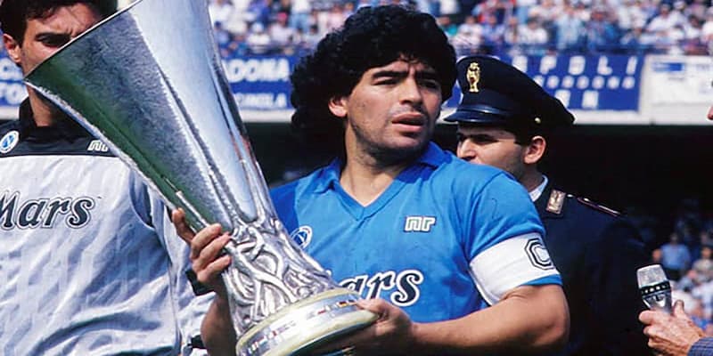 Diego Maradona - Huyền thoại vĩ đại của đội bóng Napoli